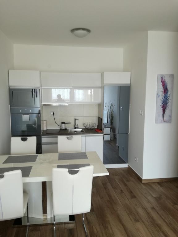 Apartment Victoria Dobra Voda Εξωτερικό φωτογραφία